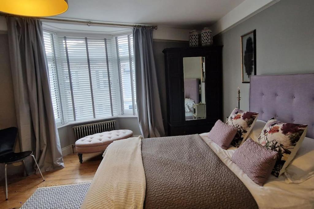 Stylish Townhouse 15 Mins To Laines & Seafront Villa Brighton Eksteriør billede